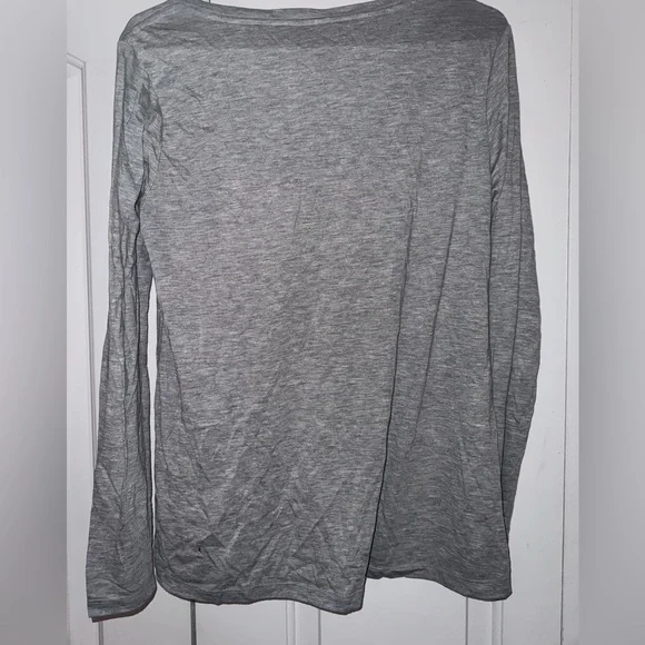 Club Pilates Long Sleeve - Picture 4 of 4